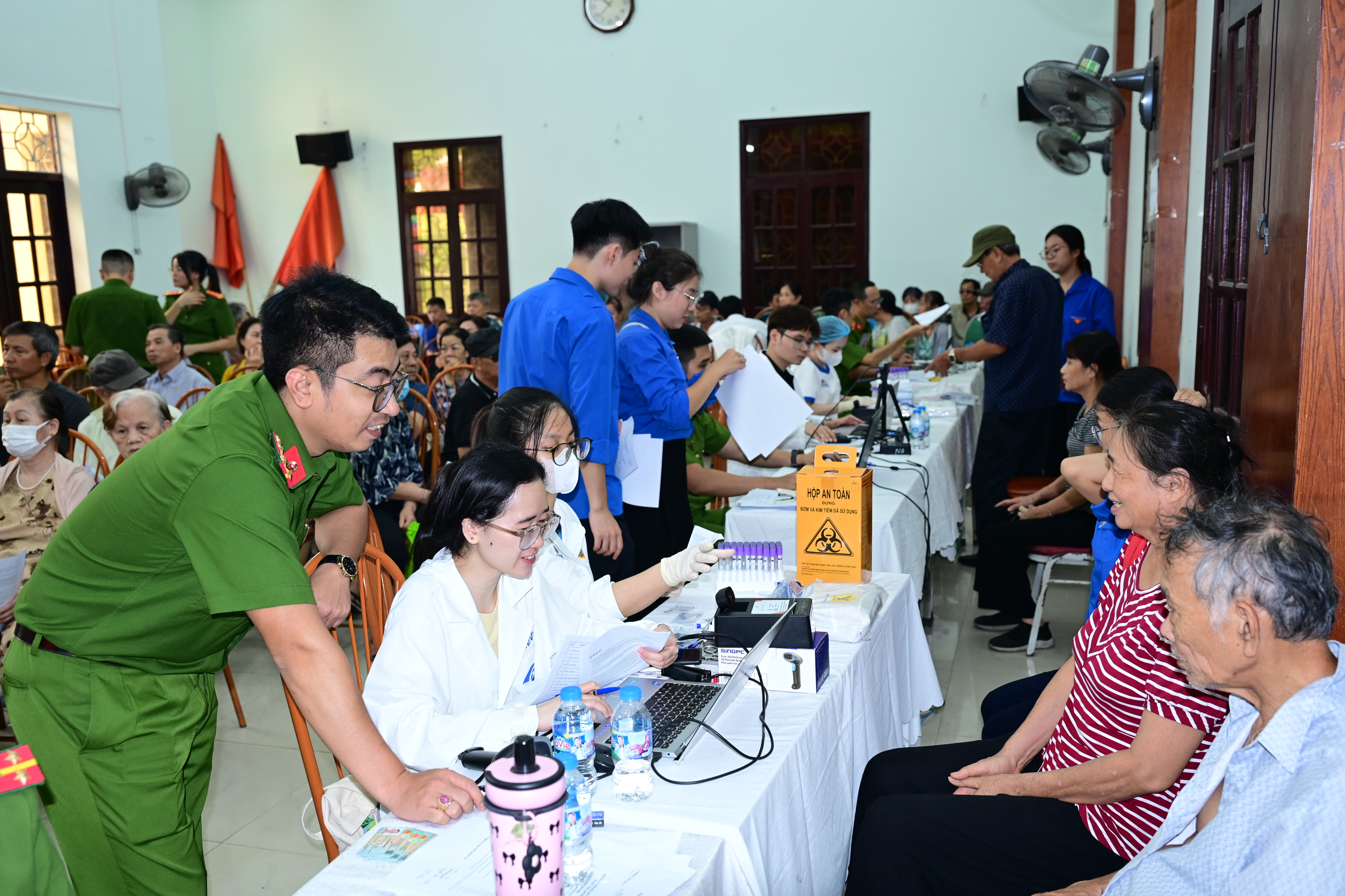 Phường Gia Viên & phường Ngô Quyền: Tổ chức thu nhận mẫu ADN cho 539 thân nhân liệt sĩ phục vụ công tác xác định danh tính hài cốt